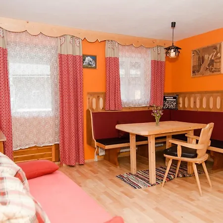 Alpenfrieden Apartment *